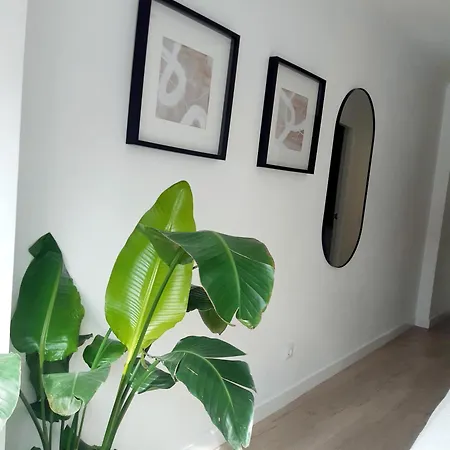 Lejlighed Impressive With 3 Bedrooms Metres From The Estepona
