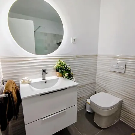 Impressive With 3 Bedrooms Metres From The Lejlighed Estepona
