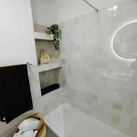 Lejlighed Impressive With 3 Bedrooms Metres From The *